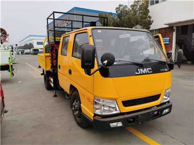 東風(fēng)雙排8-10米平臺(tái)升降高空作業(yè)車